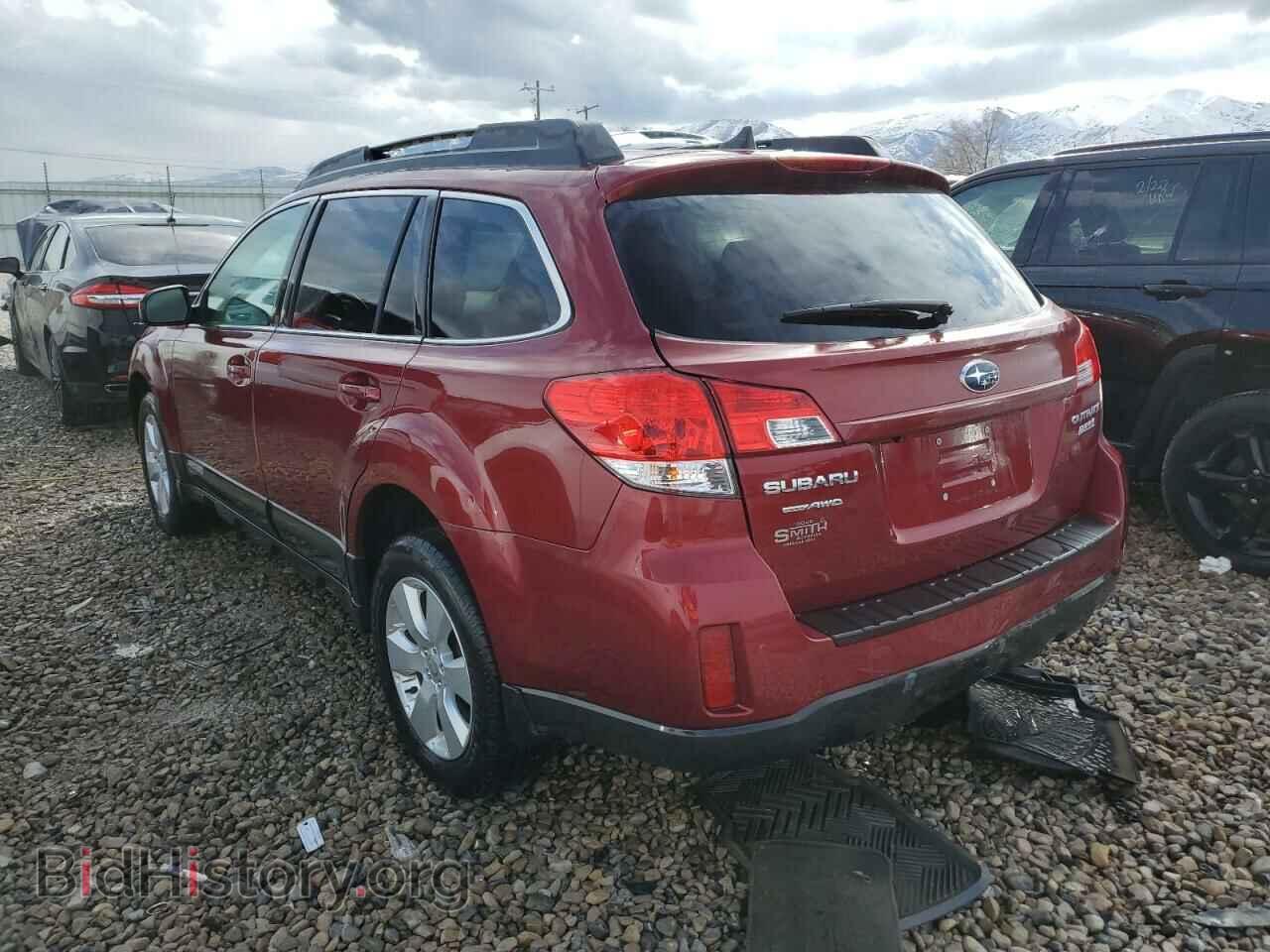2011 SUBARU OUTBACK - VIN: 4S4BRBKC8B3327826 - Фото 2
