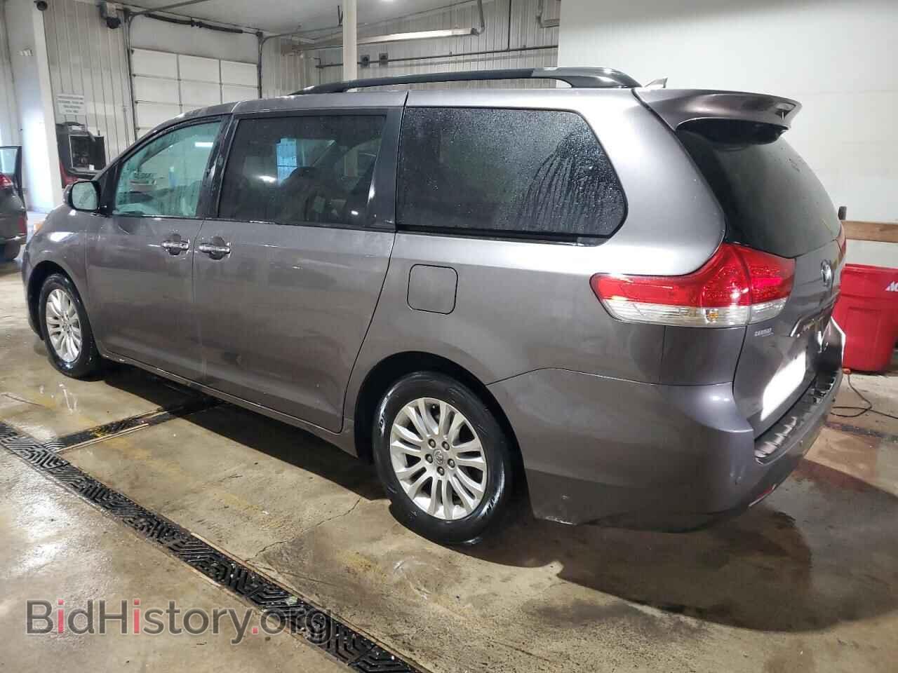 2011 TOYOTA All Models - VIN: 5TDYK3DC8BS172652 - Фото 2