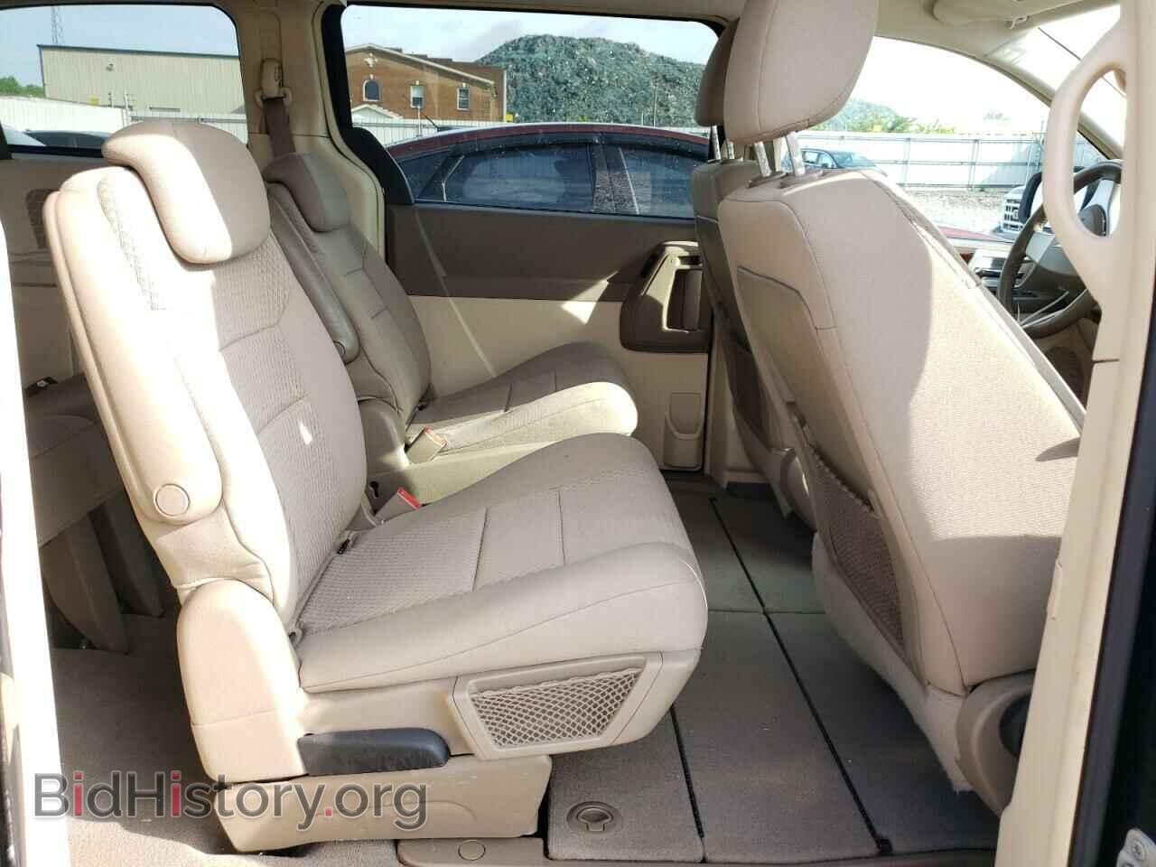2010 CHRYSLER MINIVAN - VIN: 2A4RR5D18AR151036 - Фото 6