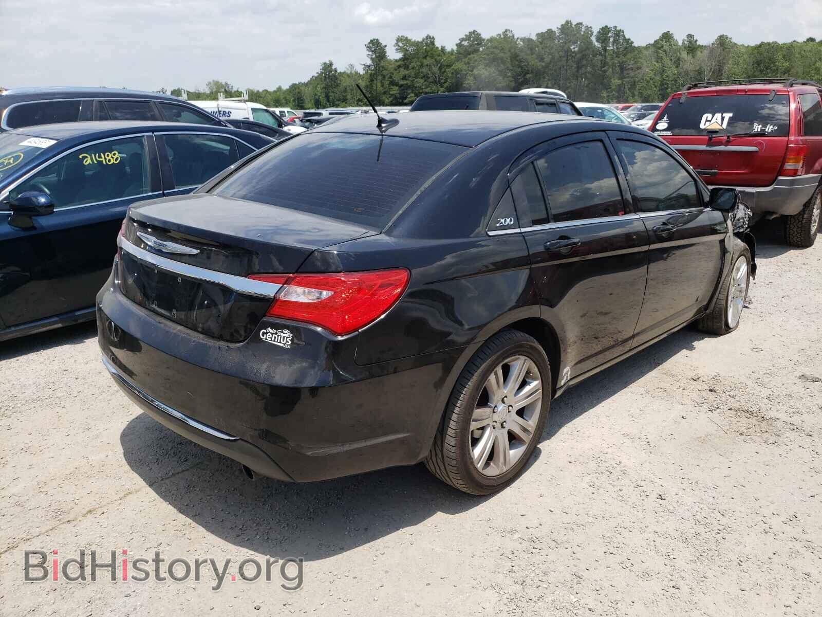 2012 CHRYSLER 200 - VIN: 1C3CCBBB8CN267509 - Фото 4