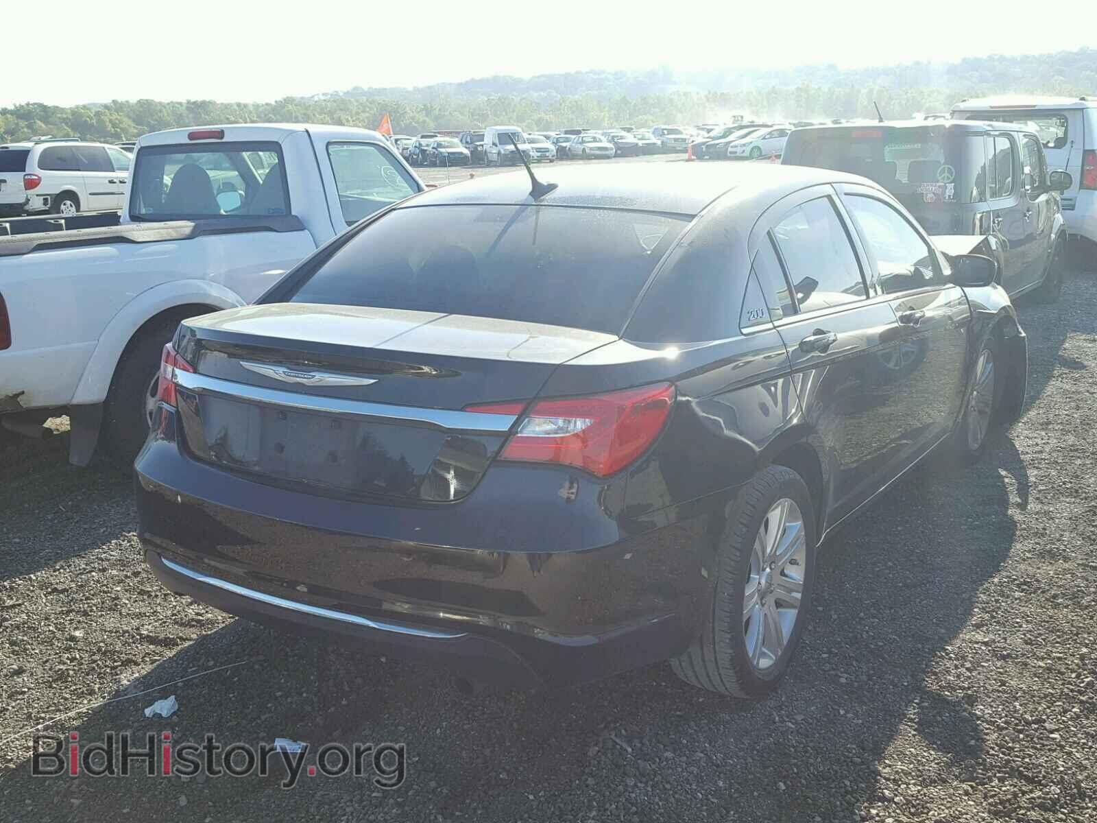2013 CHRYSLER 200 - VIN: 1C3CCBBB3DN512833 - Фото 4
