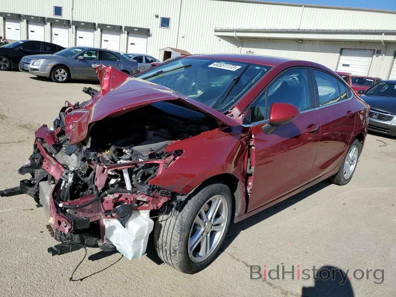 Photo 1G1BE5SM5J7229573 - CHEVROLET CRUZE 2018