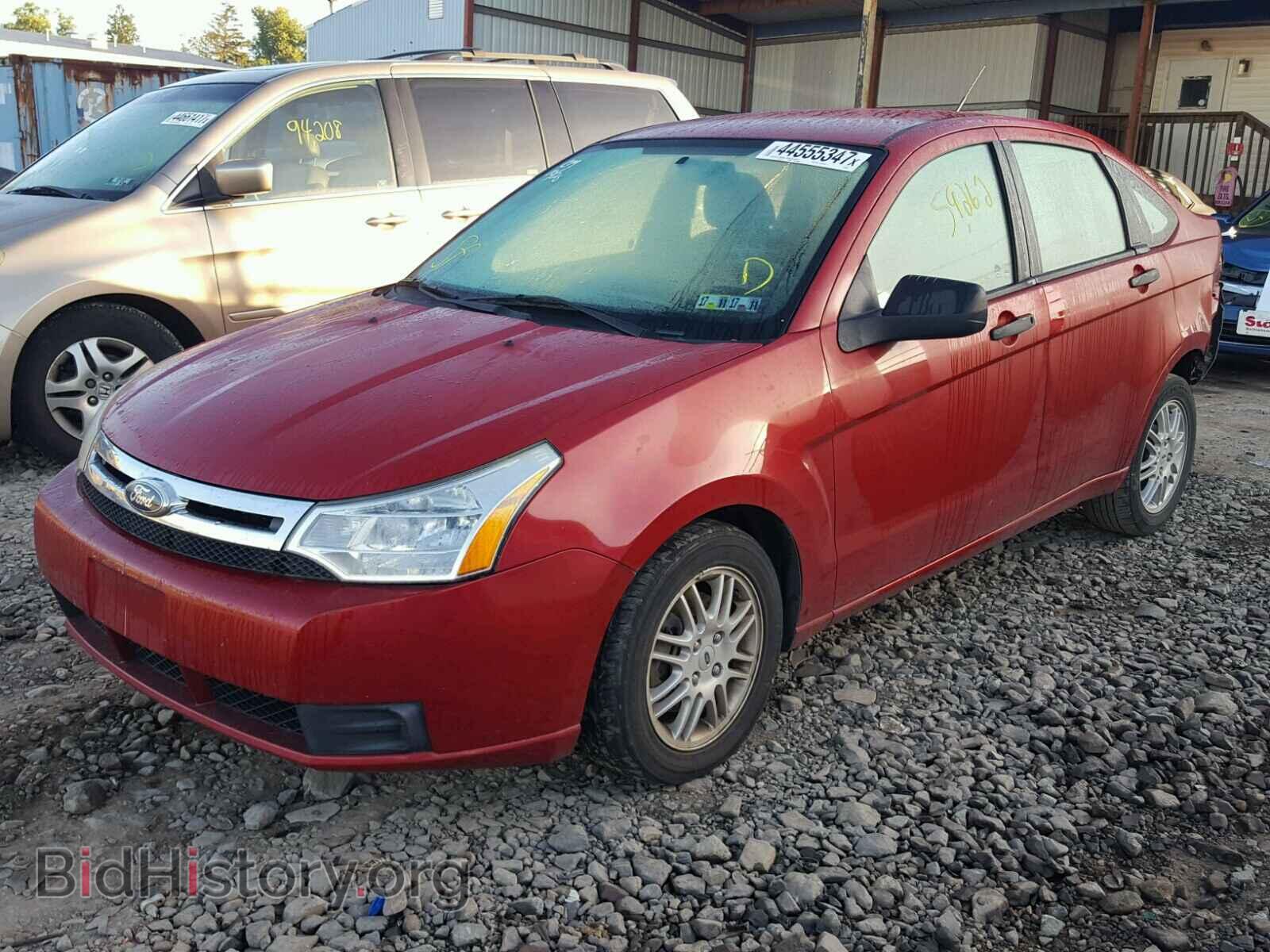 2011 FORD FOCUS - VIN: 1FAHP3FNXBW140680 - Фото 2