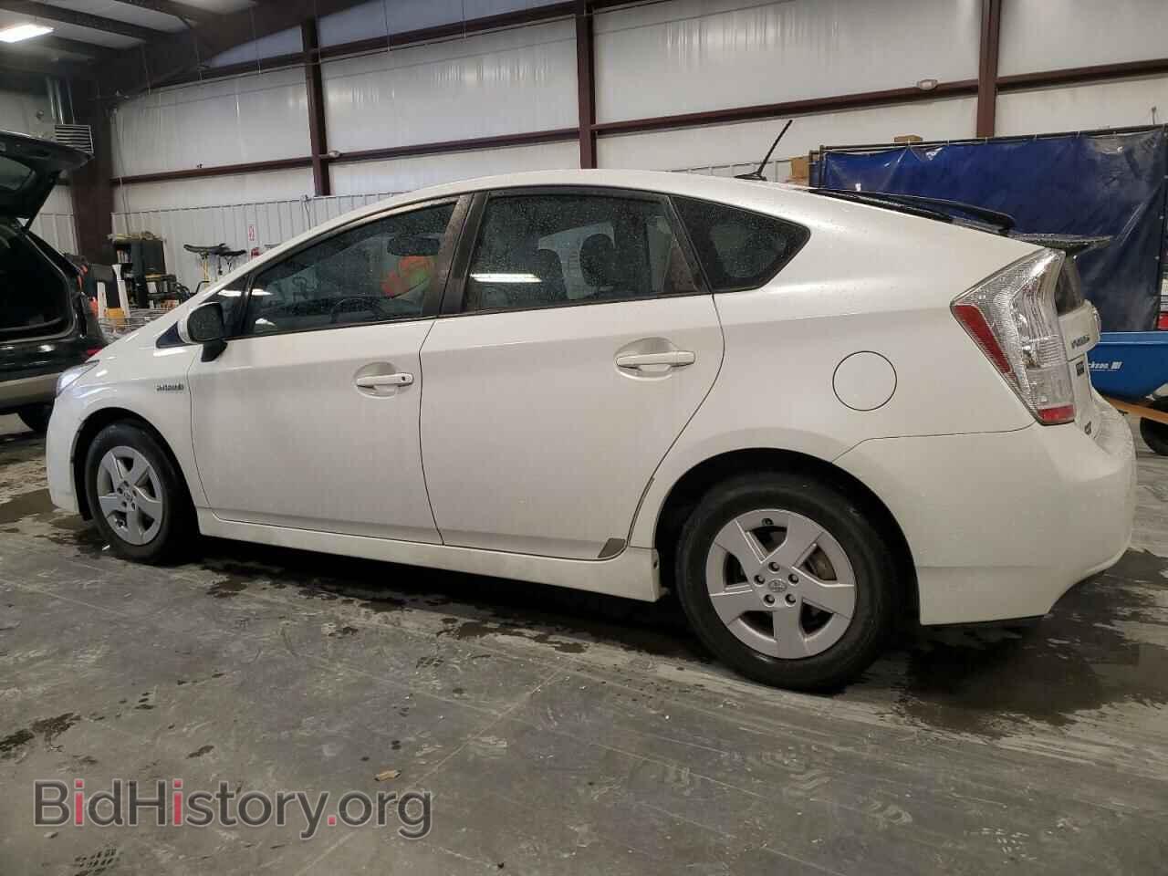 2011 TOYOTA PRIUS - VIN: JTDKN3DU2B0286610 - Фото 2