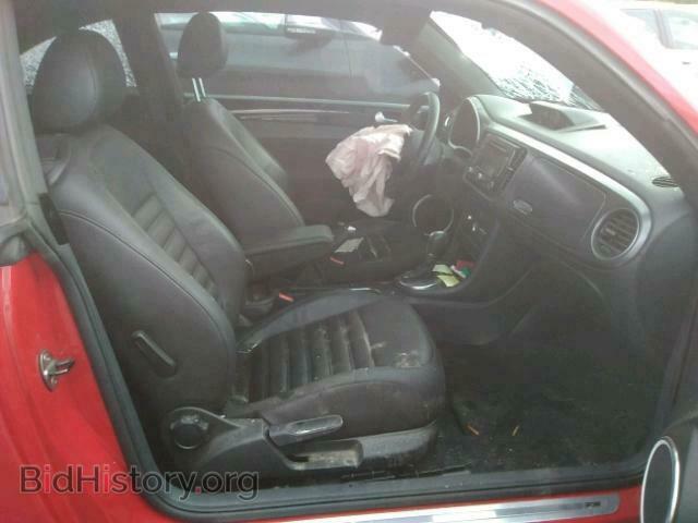 2014 VOLKSWAGEN BEETLE - VIN: 3VWVS7AT4EM620756 - Фото 5