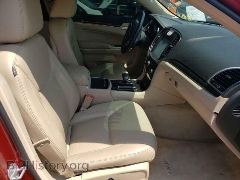 2012 Chrysler 300 (VIN 2C3CCACG6CH246039) — photo 5 of 10