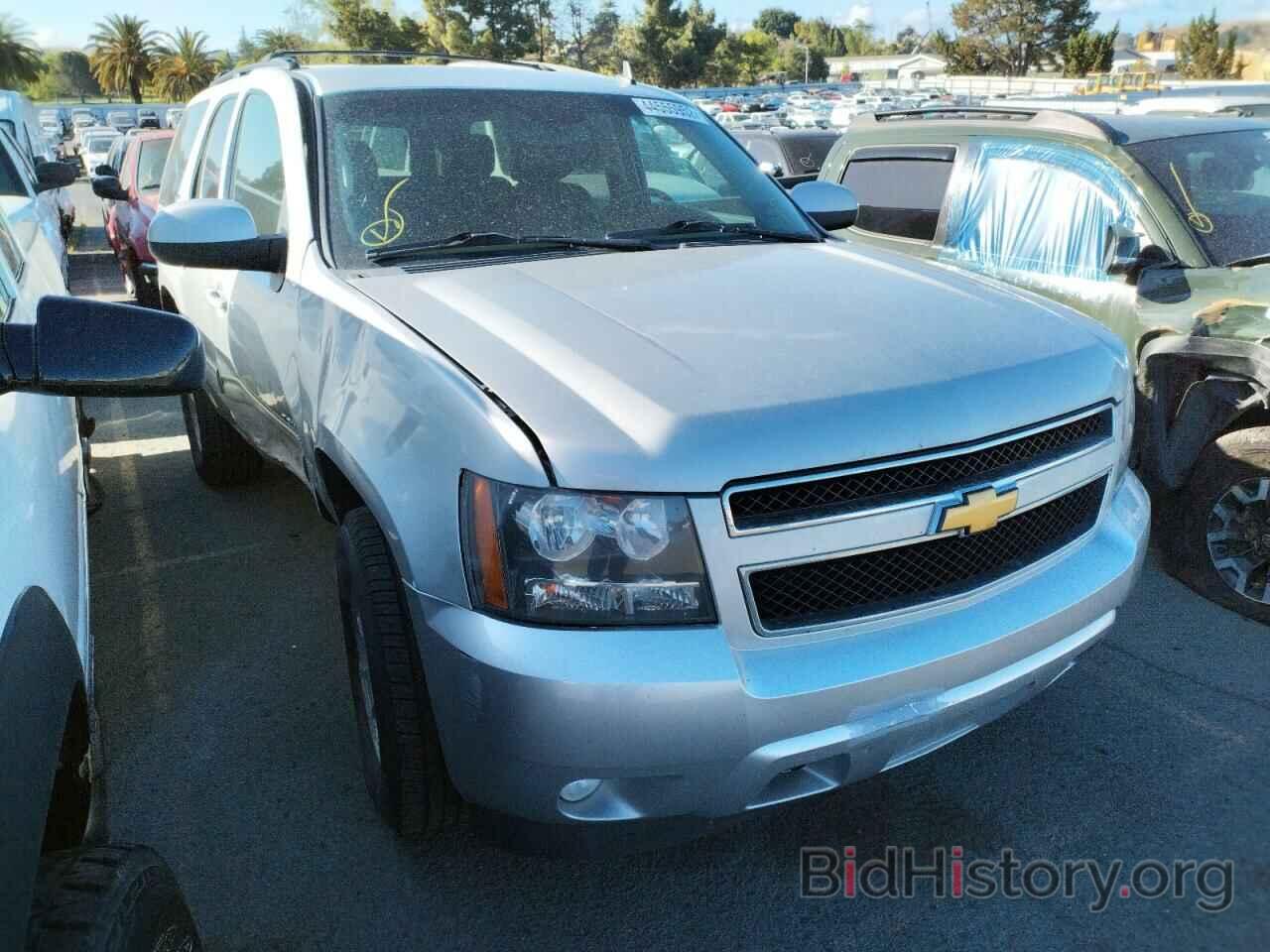 Photo 1GNSKBE07DR351472 - CHEVROLET TAHOE 2013