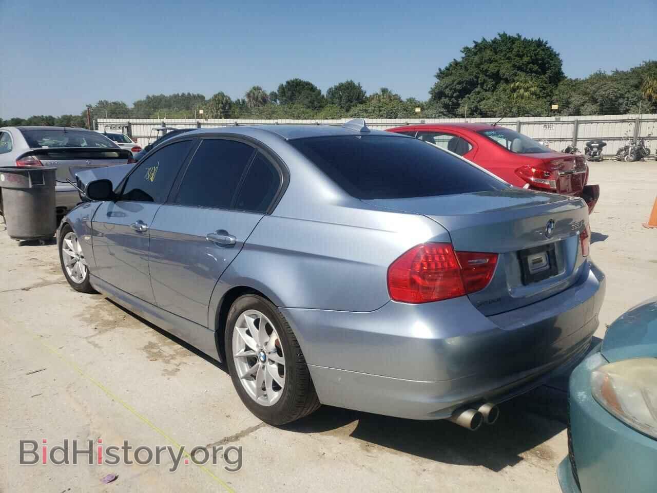2010 BMW 3 SERIES - VIN: WBAPH7G55ANM51105 - Фото 3