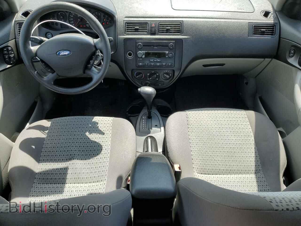 2007 FORD FOCUS - VIN: 1FAHP34N37W218033 - Фото 8