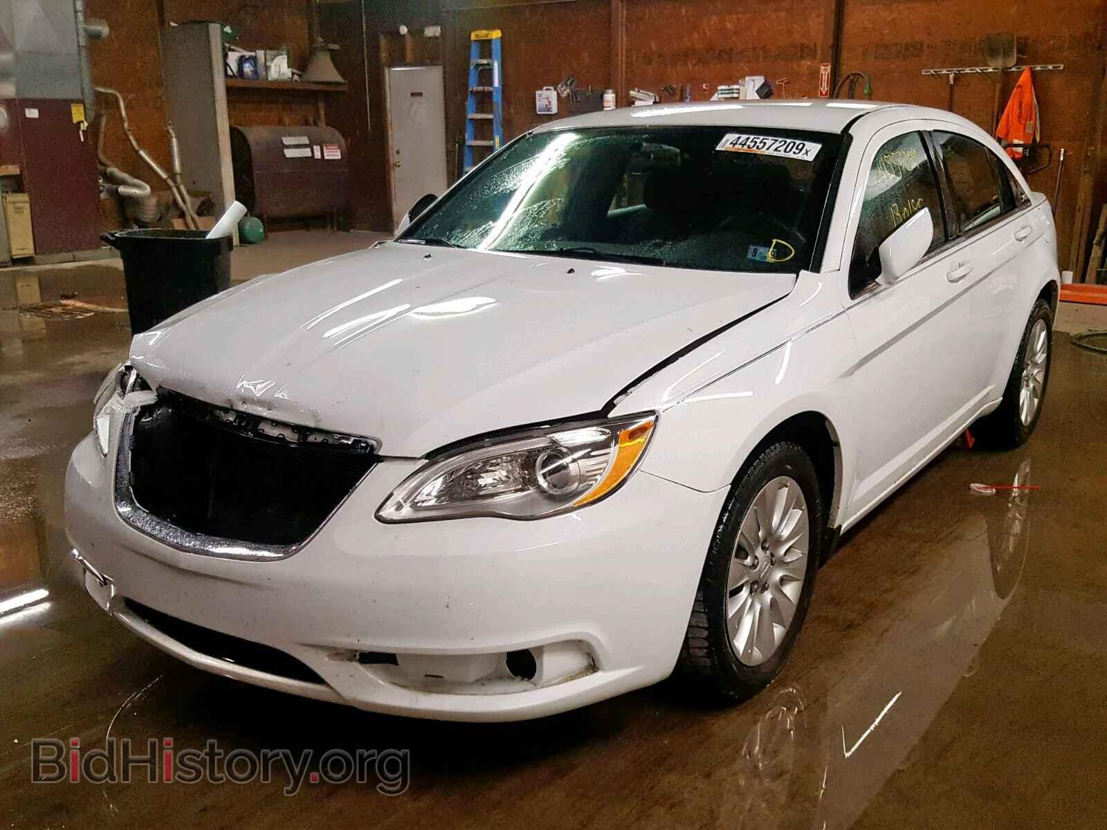 2013 CHRYSLER 200 - VIN: 1C3CCBAB8DN561284 - Photo 2