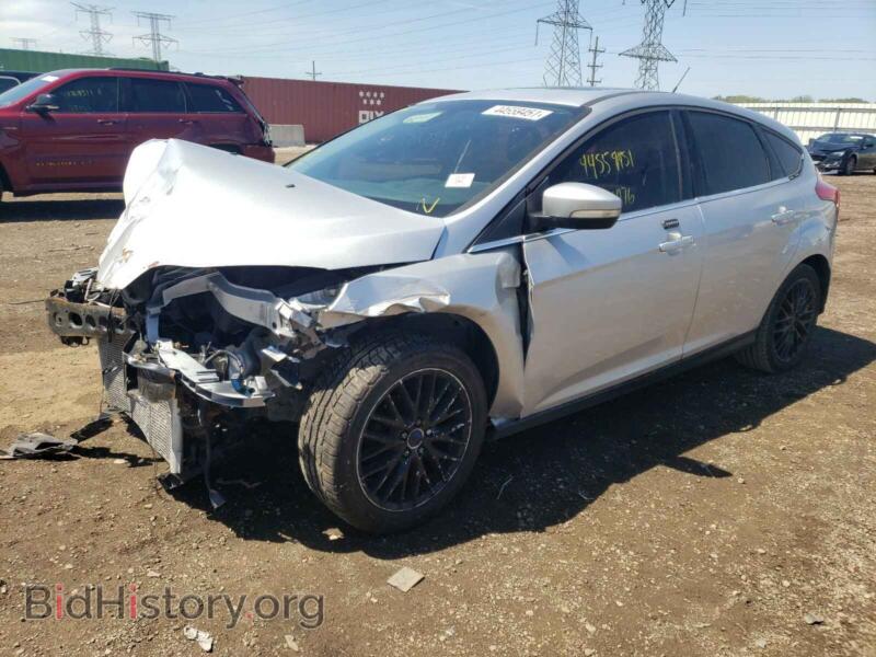 2012 Ford FOCUS (VIN 1FAHP3M26CL201096) — photo 2 of 10