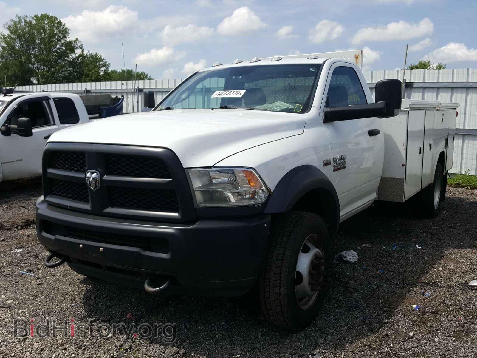 2017 RAM 4500 - VIN: 3C7WRKBJ2HG604287 - Фото 2