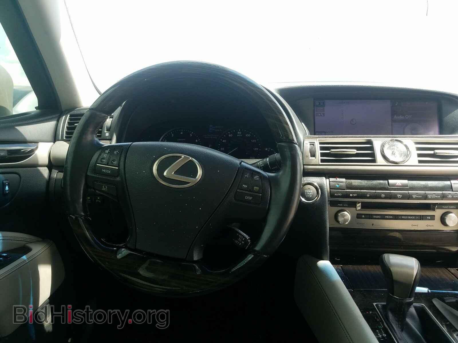 2013 LEXUS LS460 - VIN: JTHBL5EF9D5115262 - Photo 9