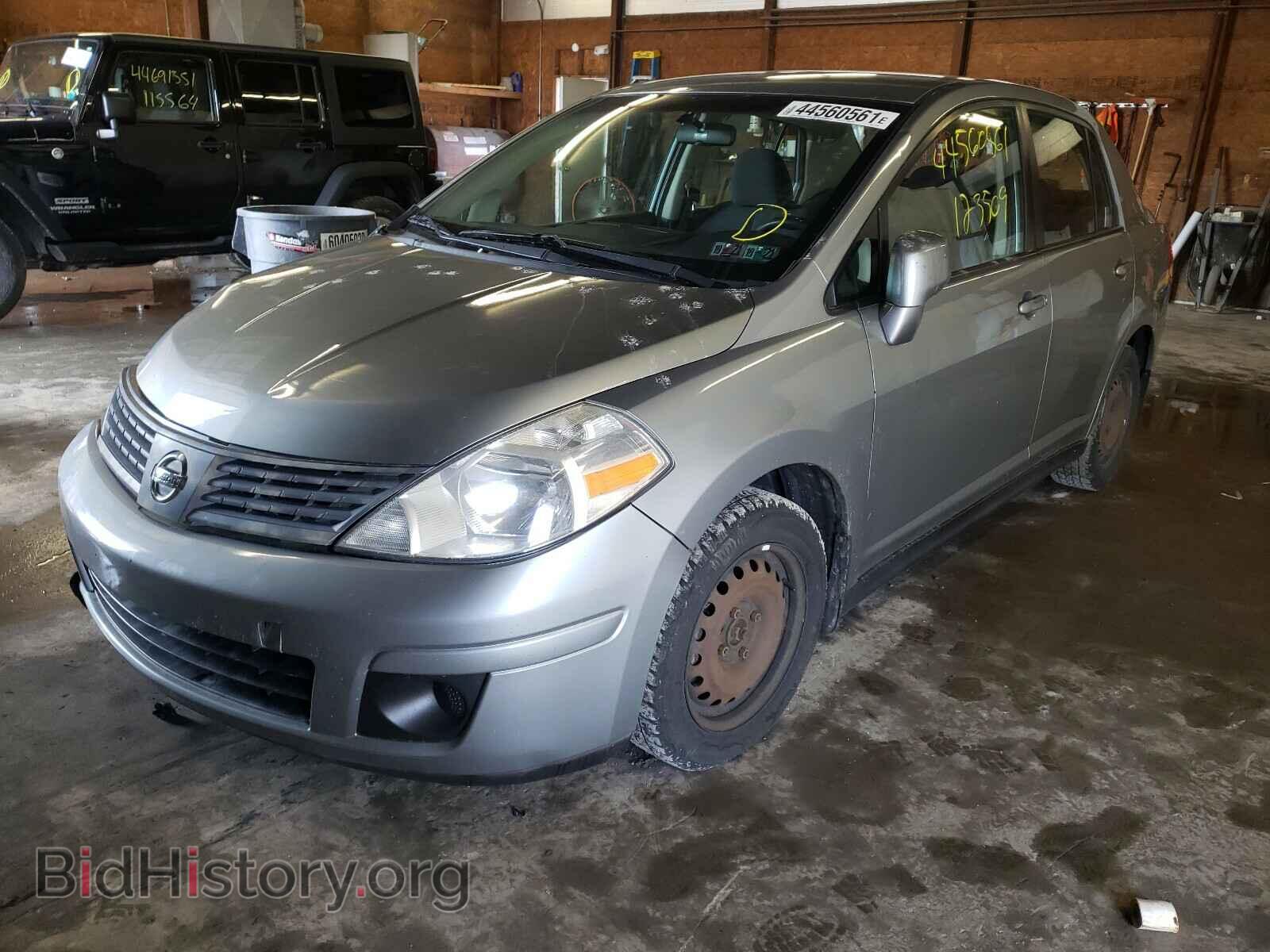 2009 NISSAN VERSA - VIN: 3N1BC11E79L440185 - Фото 2