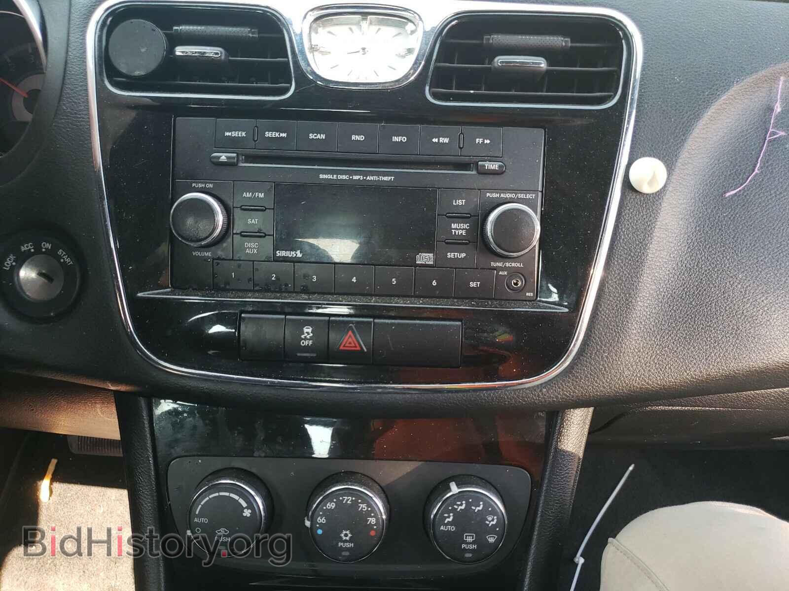 2013 CHRYSLER 200 - VIN: 1C3CCBBG8DN635295 - Фото 9