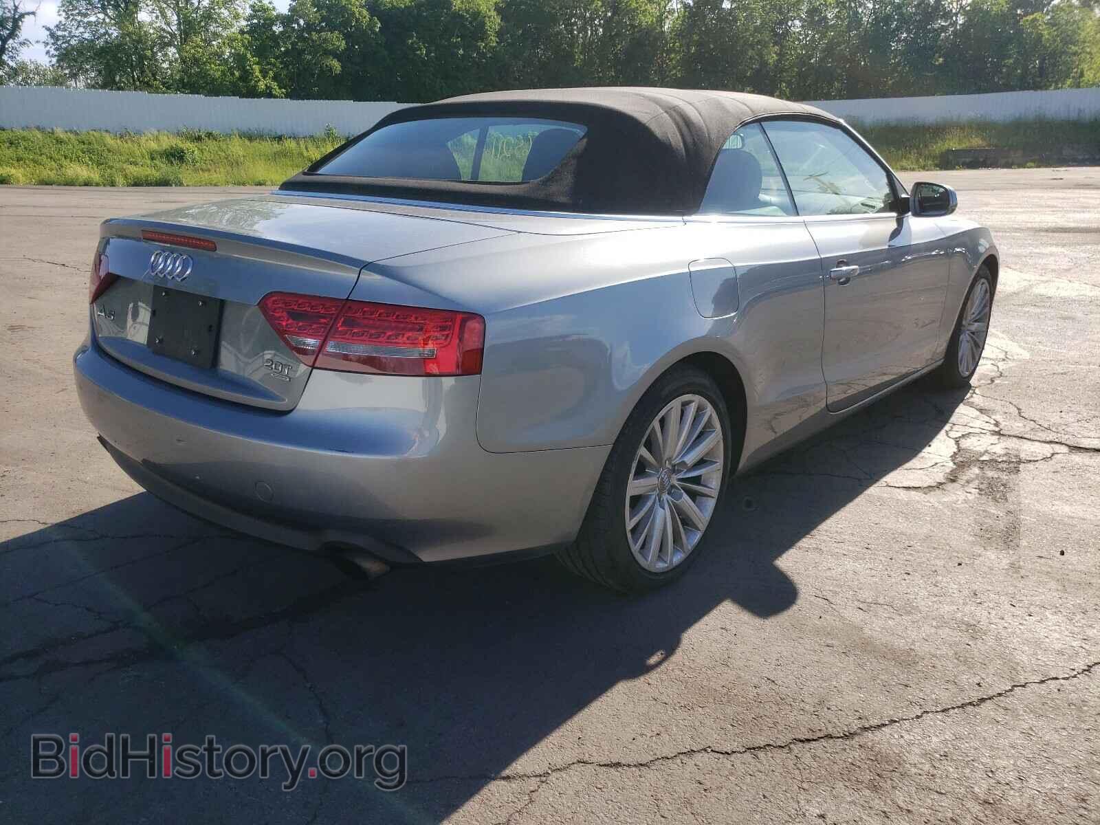 2010 AUDI A5 - VIN: WAULFAFHXAN019042 - Фото 4