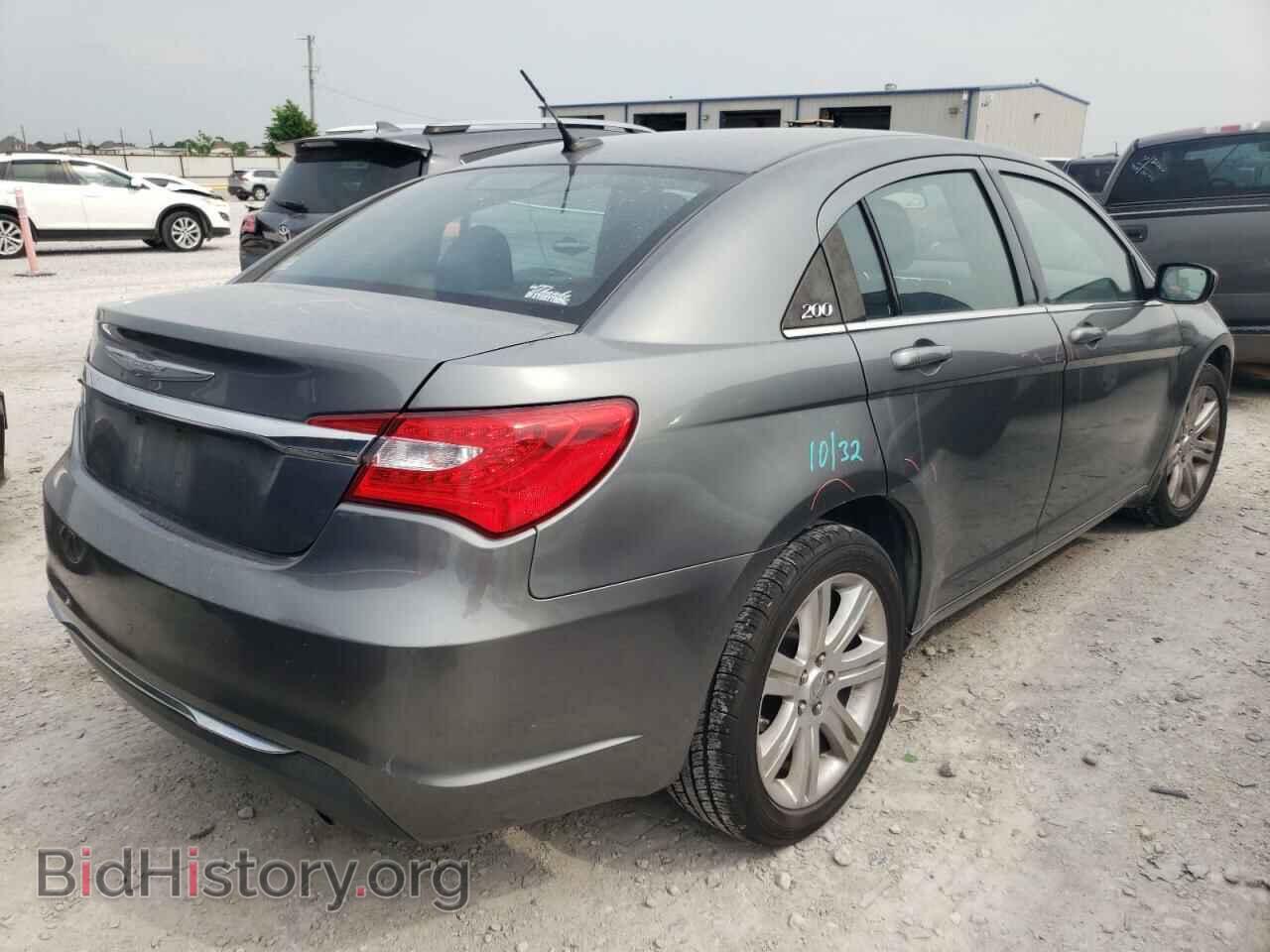 2013 CHRYSLER 200 - VIN: 1C3CCBBB4DN695921 - Photo 4
