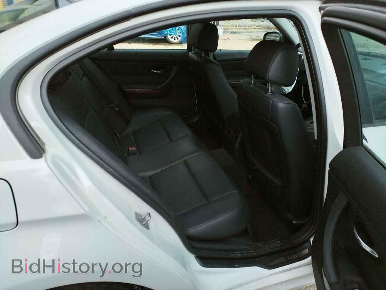 2011 BMW 3 SERIES - VIN: WBAPH7C50BA801030 - Фото 6