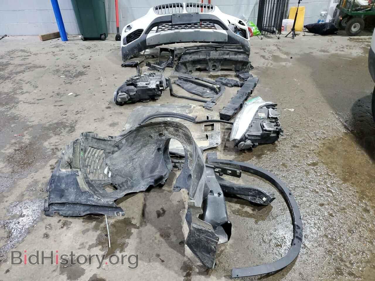 2017 BMW X1 - VIN: WBXHT3C33H5F85551 - Фото 13