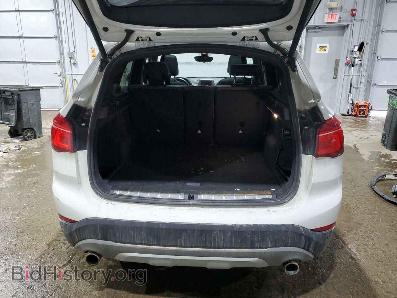 2017 BMW X1 - VIN: WBXHT3C33H5F85551 - Фото 6