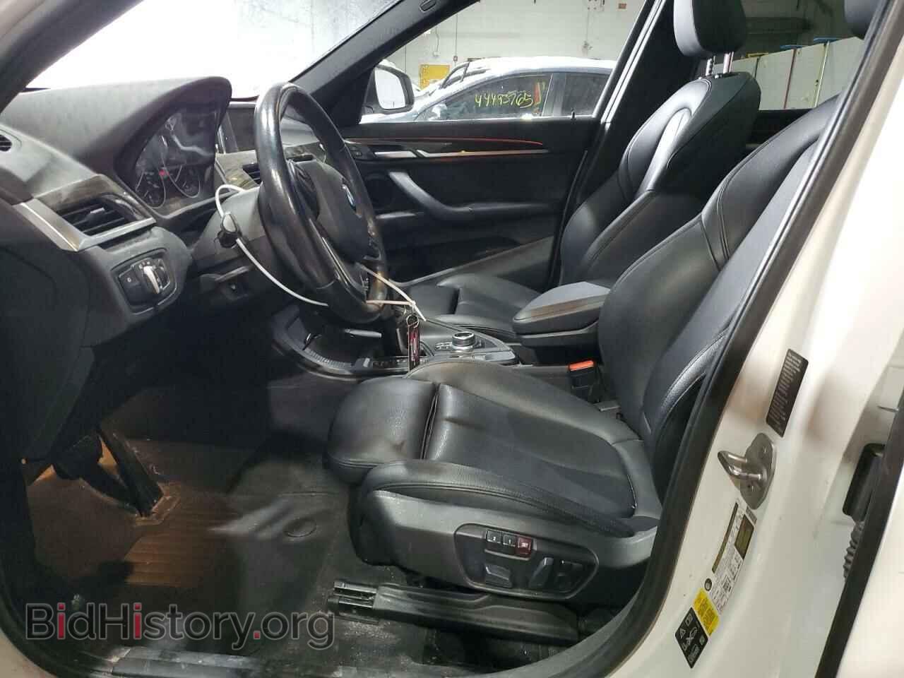2017 BMW X1 - VIN: WBXHT3C33H5F85551 - Фото 7