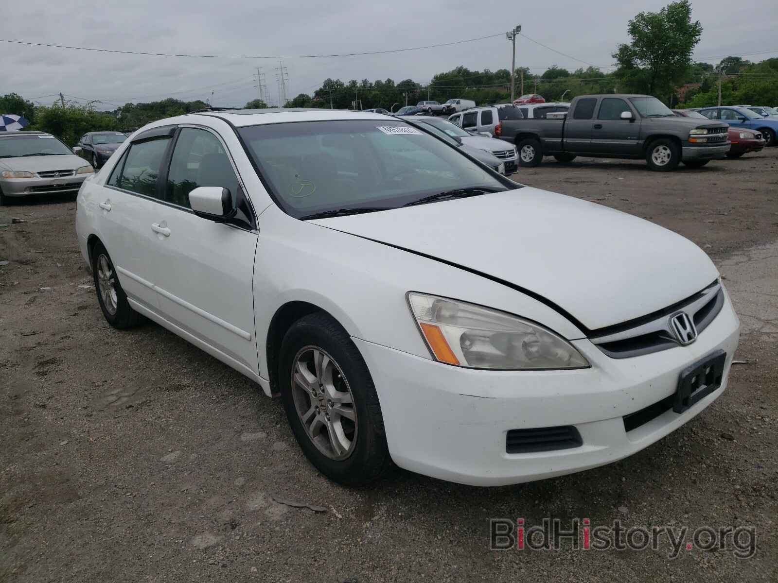 Photo 1HGCM56747A123101 - HONDA ACCORD 2007