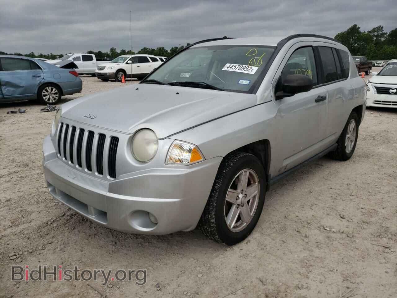 2007 JEEP COMPASS - VIN: 1J8FT47W87D103780 - Фото 2