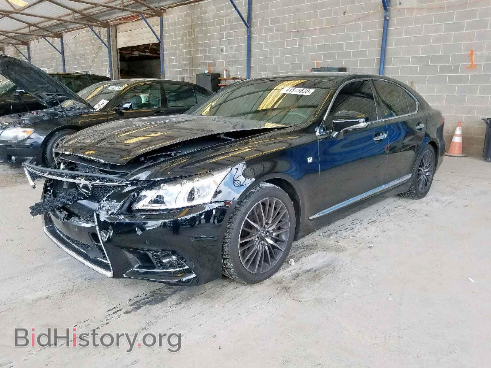 2014 LEXUS LS460 - VIN: JTHBL5EF2E5128369 - Photo 2
