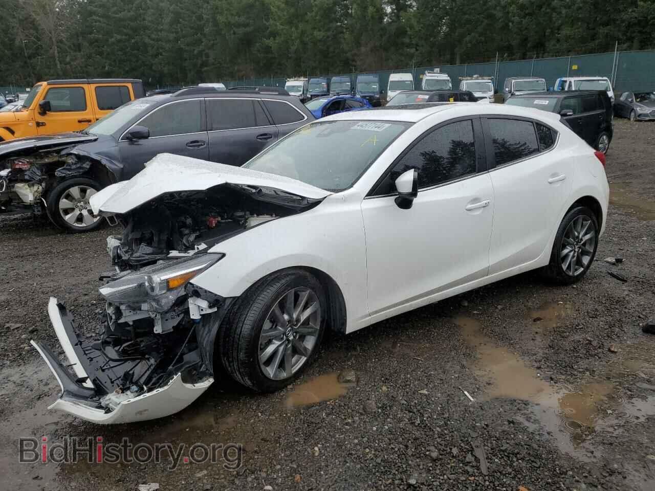 Фотография 3MZBN1M39JM266875 - MAZDA 3 2018