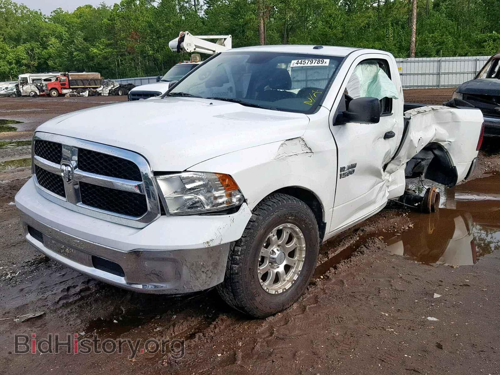 2013 RAM 1500 ST - VIN: 3C6JR6AP6DG572627 - Фото 2