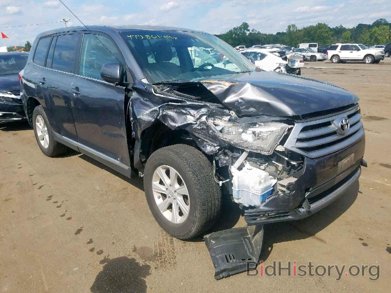 Photo 5TDBK3EH2BS065810 - TOYOTA HIGHLANDER 2011