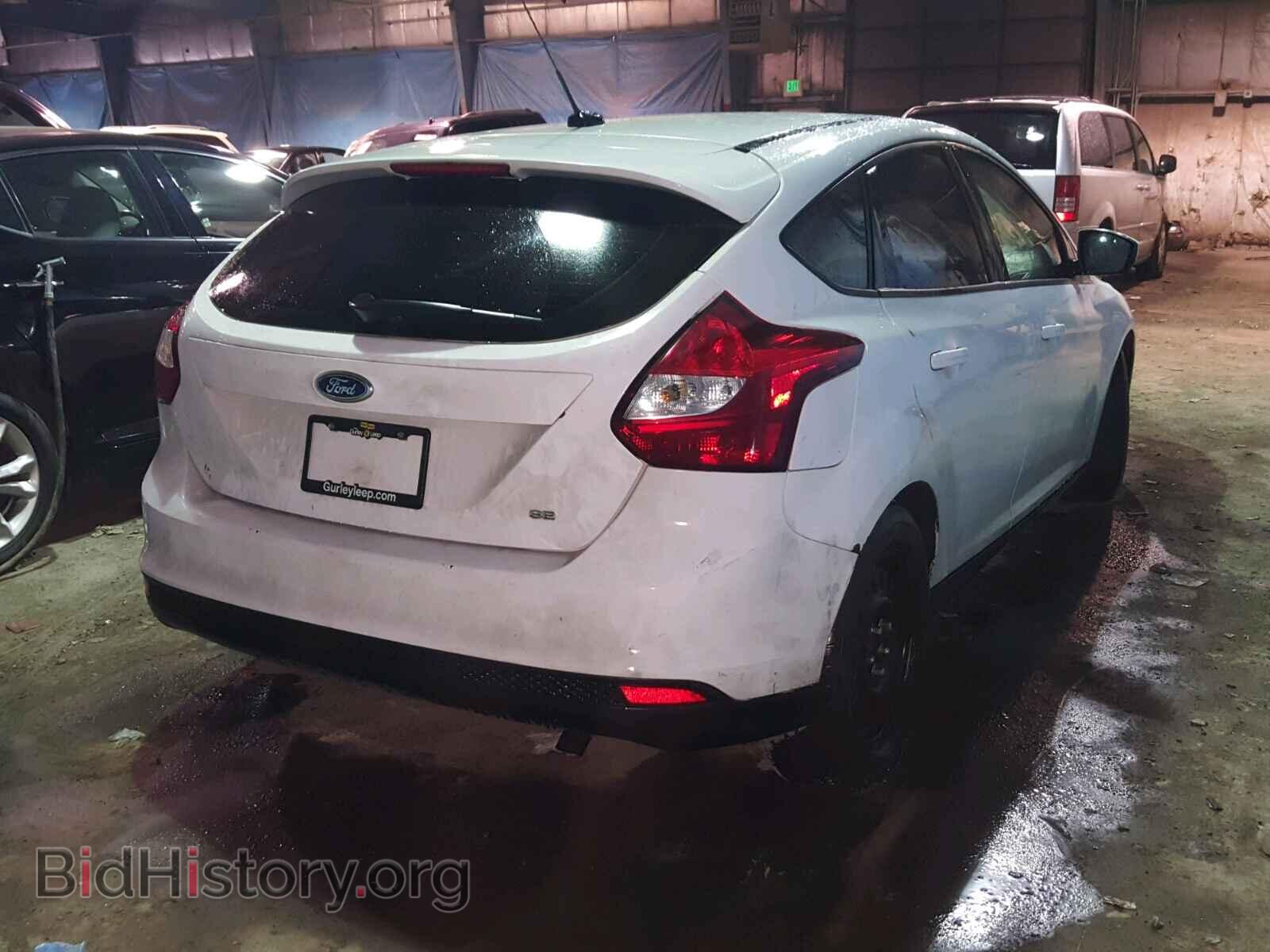 2012 Ford FOCUS (VIN 1FAHP3K22CL361656) — photo 4 of 10