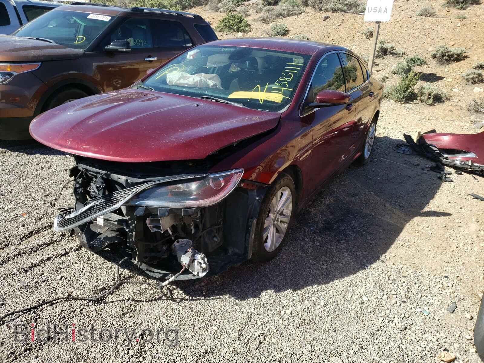 2015 CHRYSLER 200 - VIN: 1C3CCCAB5FN740858 - Фото 2