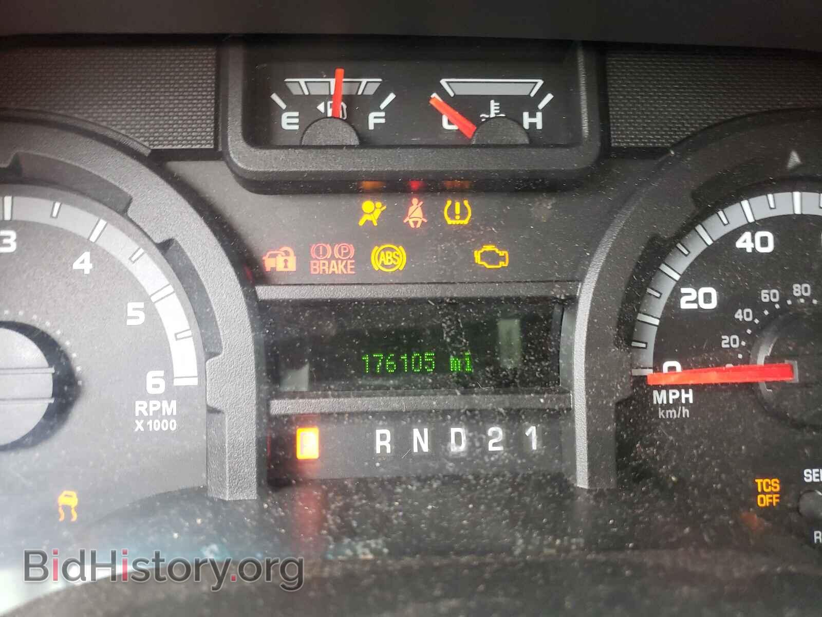 2011 FORD ECONOLINE - VIN: 1FBSS3BL3BDA38351 - Photo 8