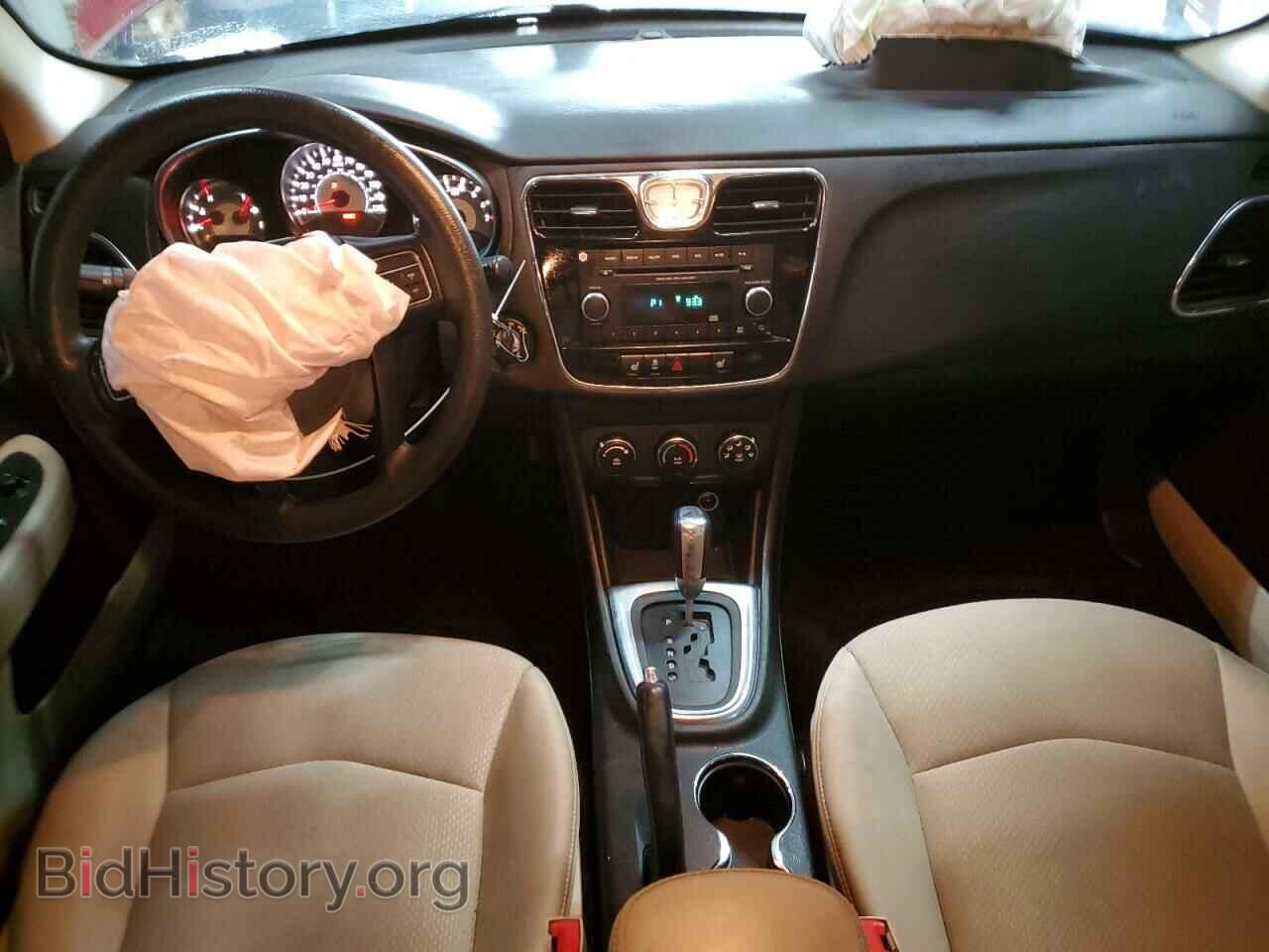 2014 CHRYSLER 200 - VIN: 1C3CCBAG3EN132115 - Фото 8