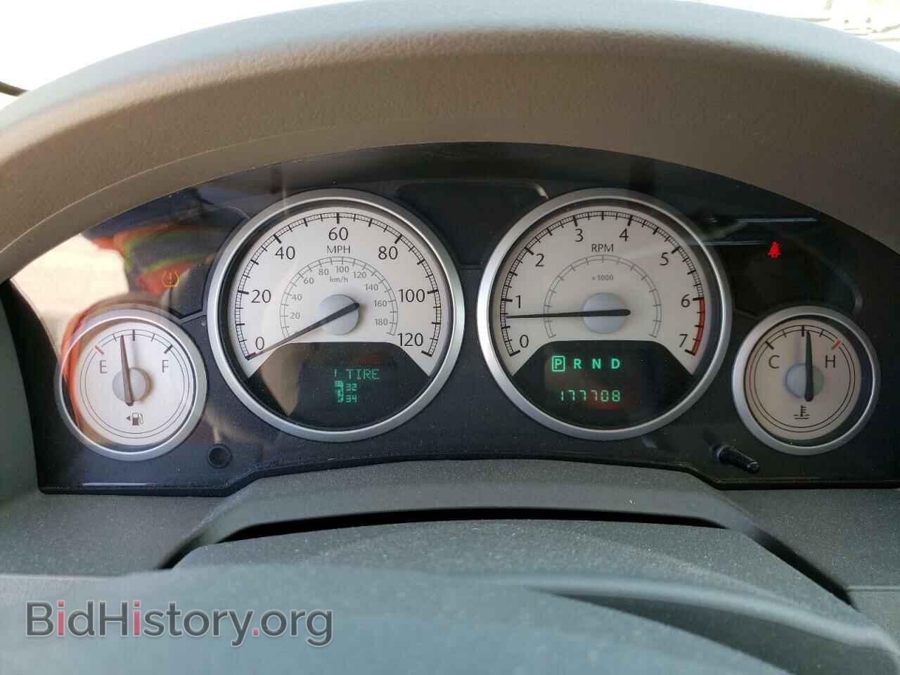 2009 CHRYSLER MINIVAN - VIN: 2A8HR54149R567008 - Фото 9