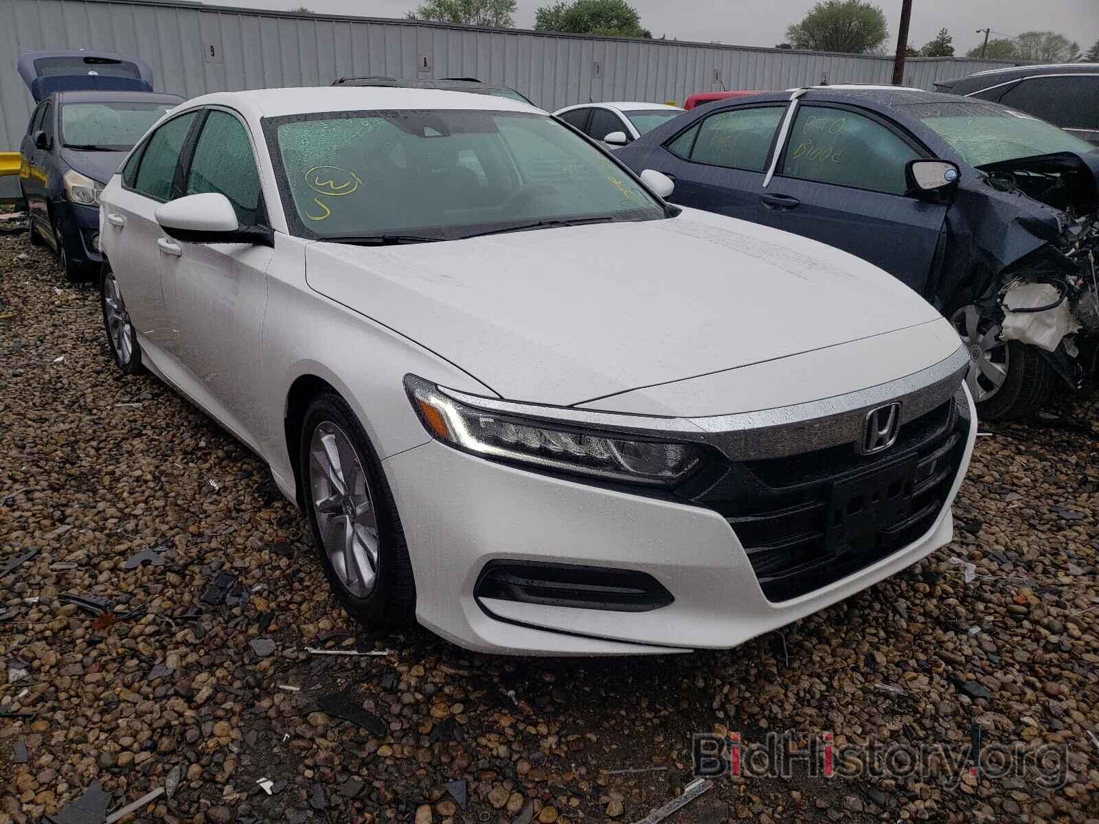 Photo 1HGCV1F1XKA137823 - HONDA ACCORD 2019