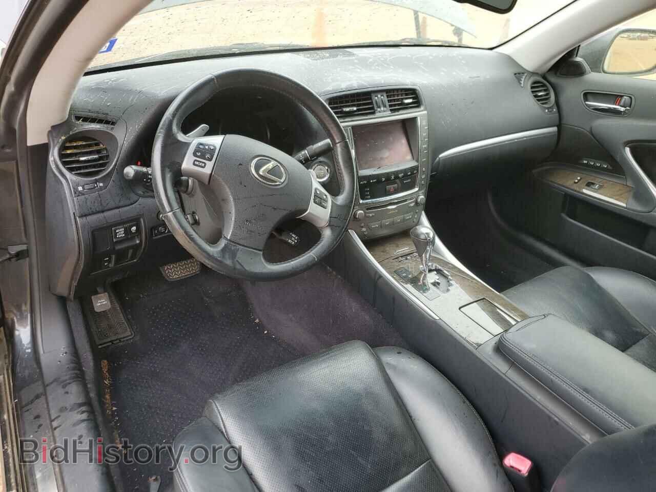 2011 LEXUS IS - VIN: JTHFF2C26B2520064 - Photo 8