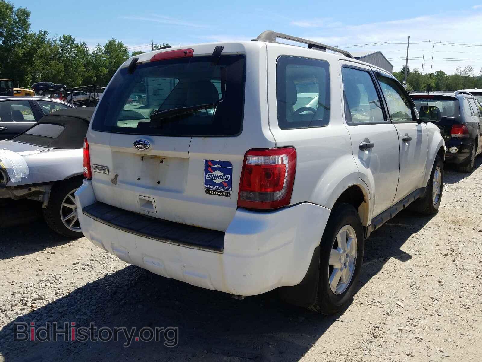 2011 FORD ESCAPE - VIN: 1FMCU0D77BKA02808 - Фото 4