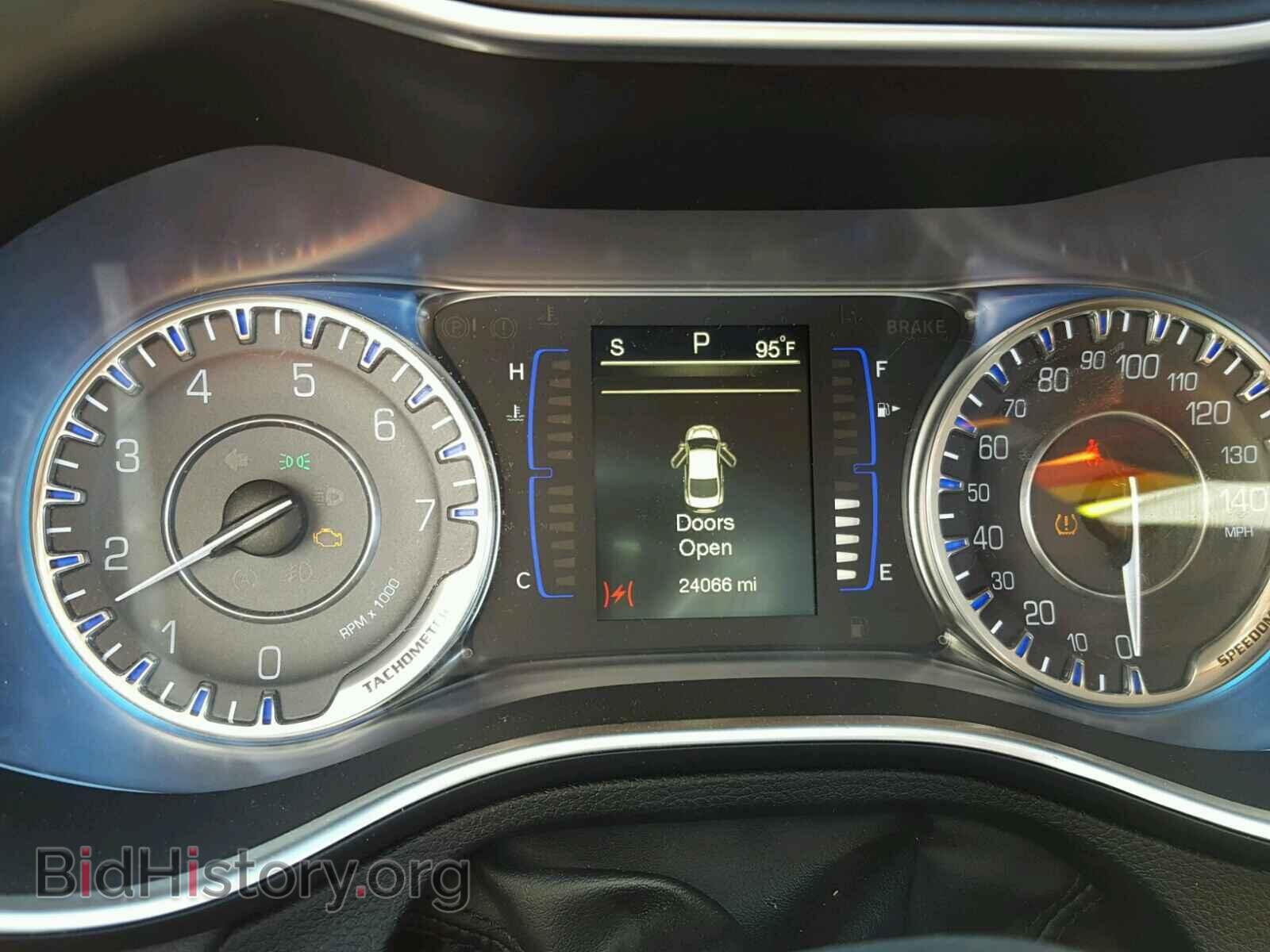 2016 CHRYSLER 200 - VIN: 1C3CCCFB3GN182096 - Photo 8
