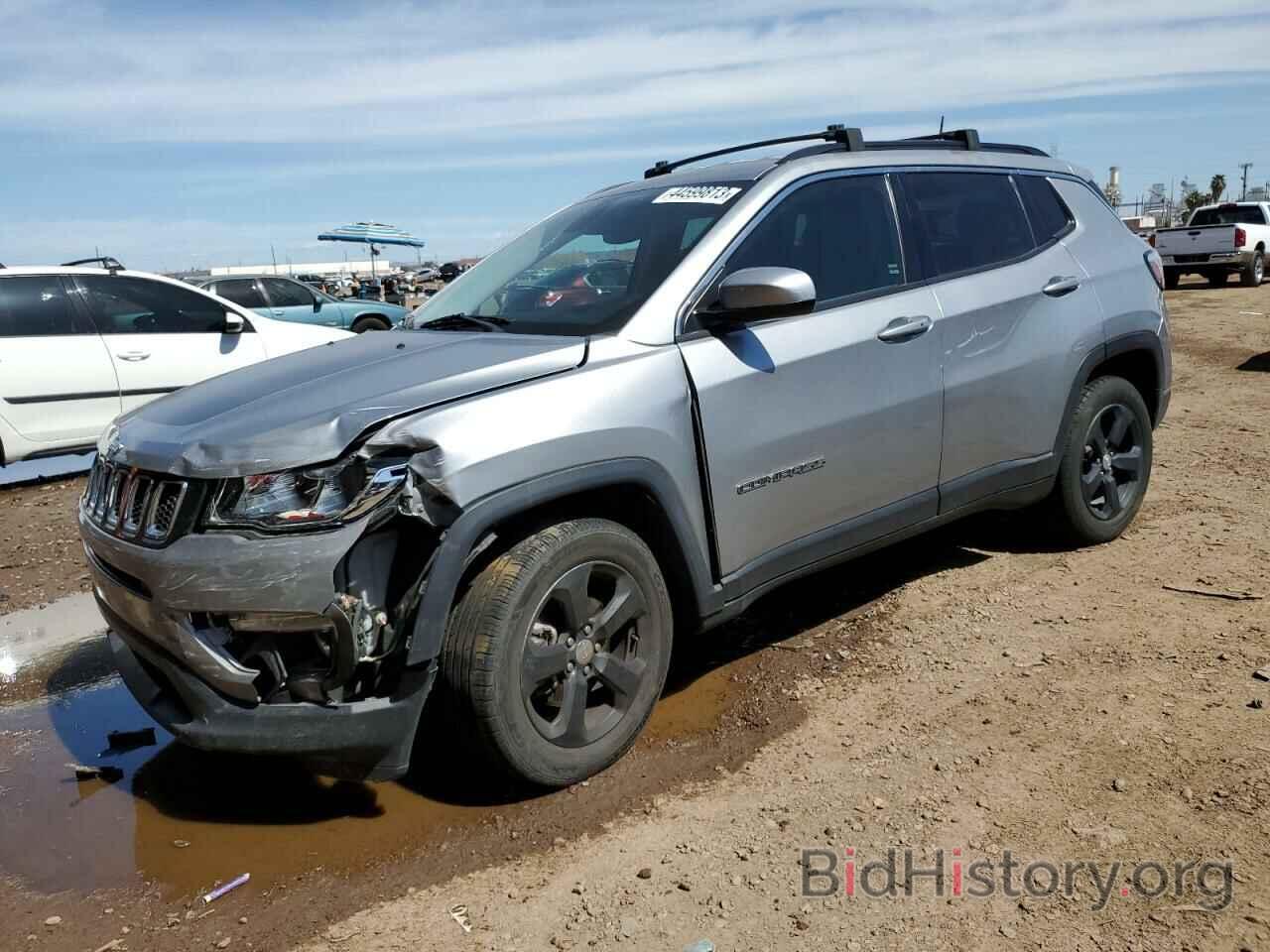 Photo 3C4NJCBB6HT652994 - JEEP COMPASS 2017