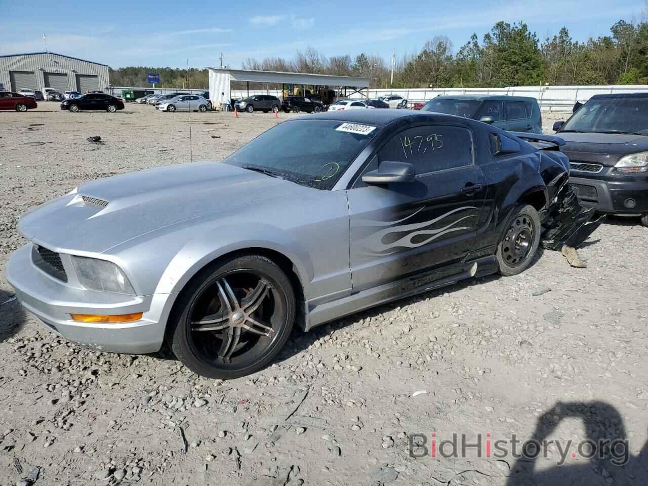 Photo 1ZVFT80N975357019 - FORD MUSTANG 2007