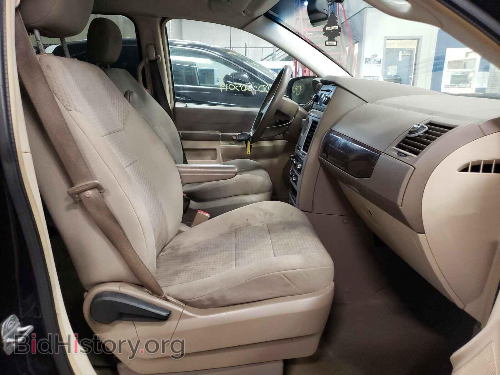 2010 CHRYSLER MINIVAN - VIN: 2A4RR4DE6AR189619 - Photo 5