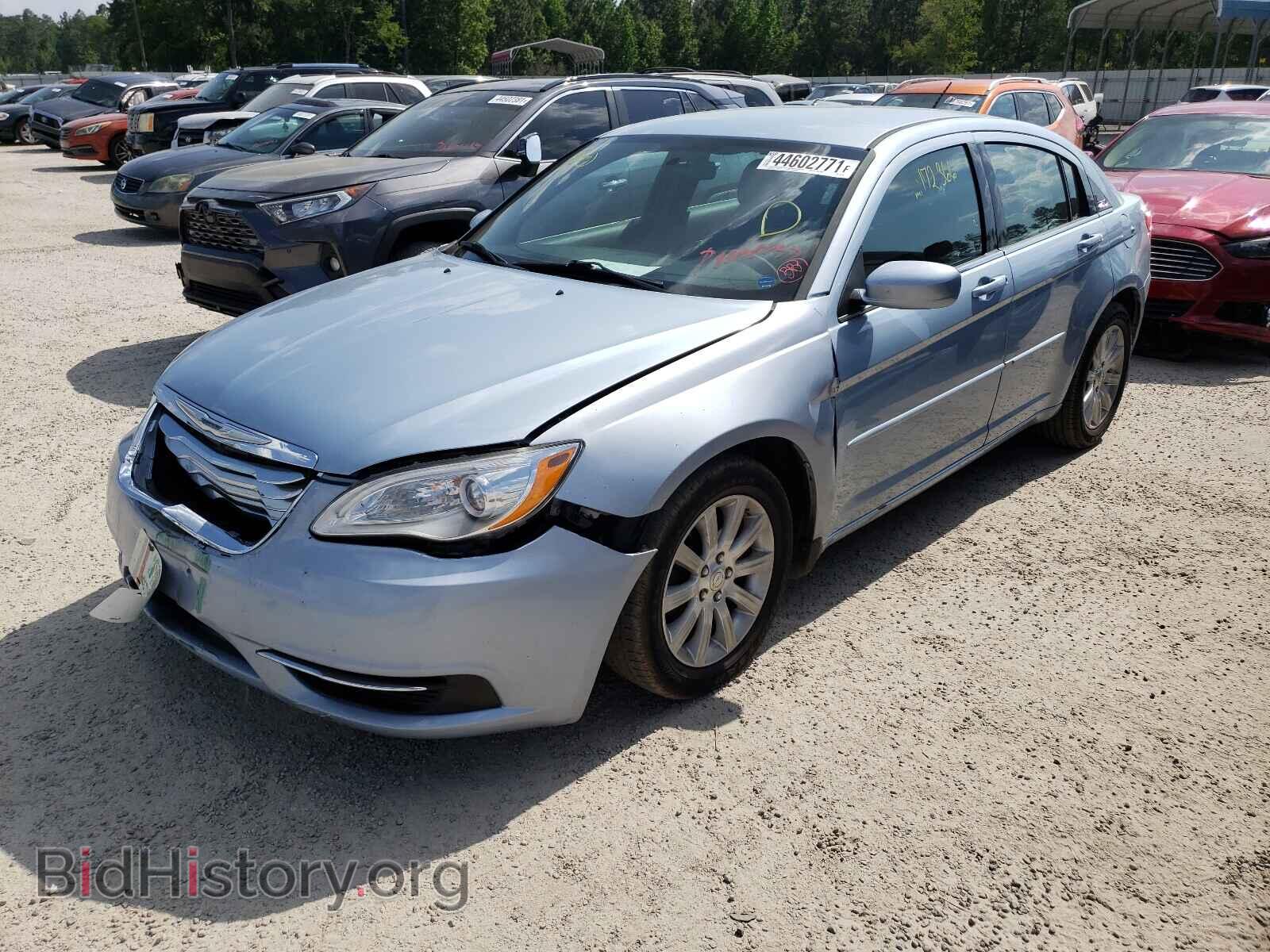 2013 CHRYSLER 200 - VIN: 1C3CCBBB2DN732772 - Фото 2