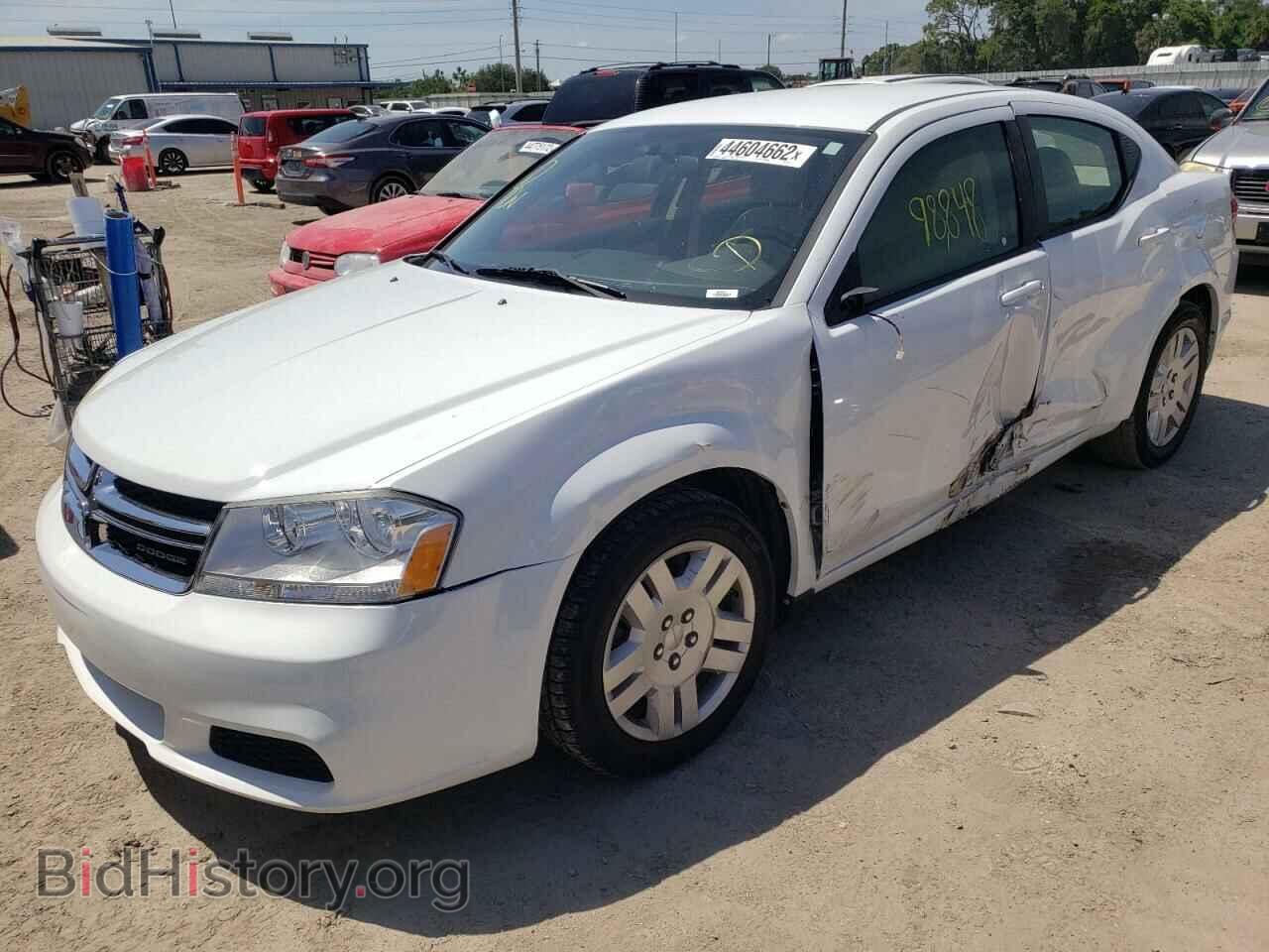 2011 DODGE AVENGER - VIN: 1B3BD4FG2BN551725 - Фото 2