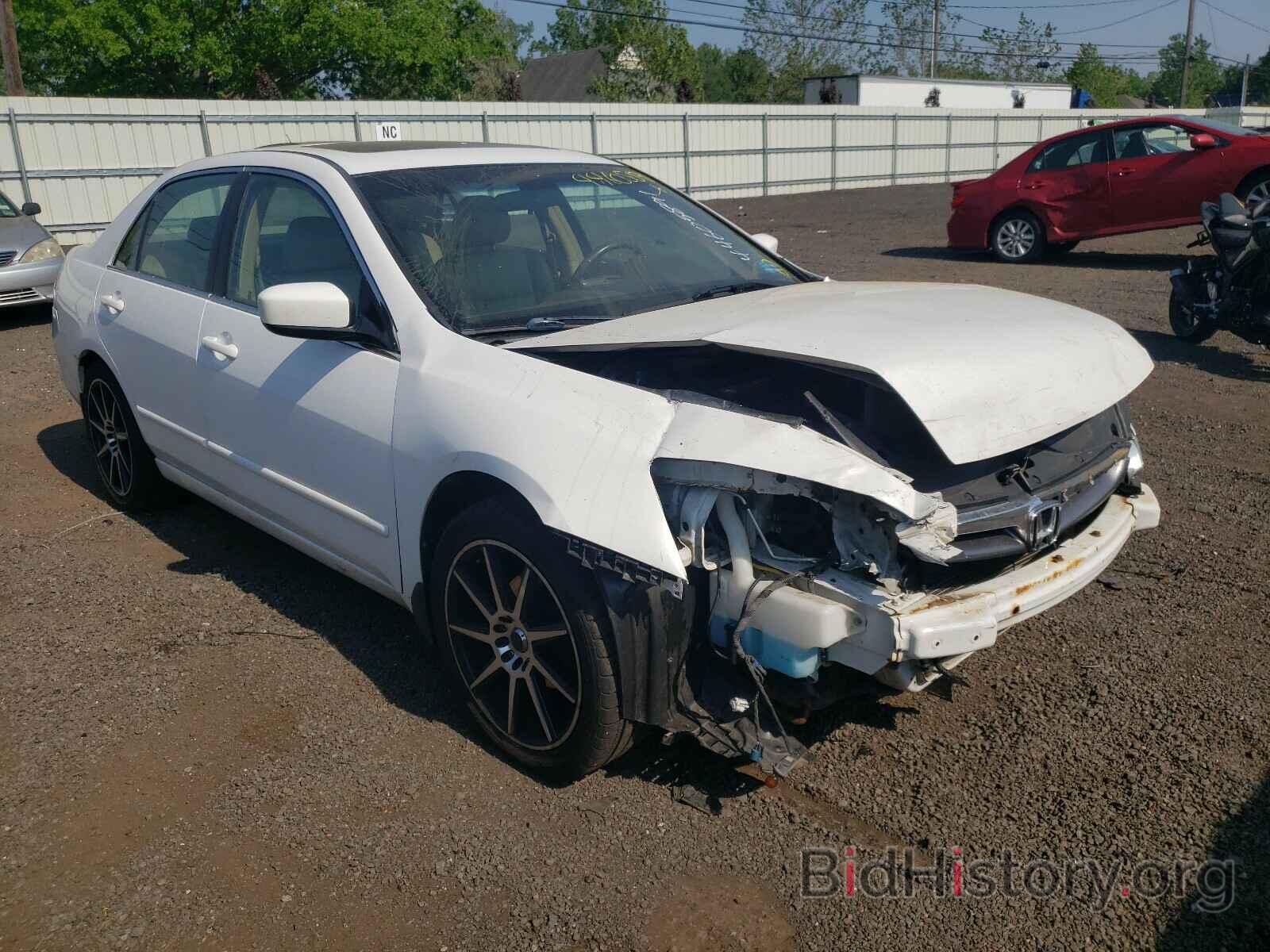 Photo 1HGCM56876A123133 - HONDA ACCORD 2006