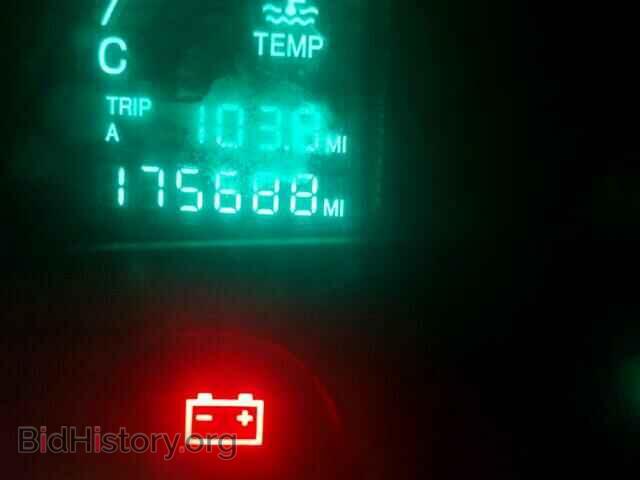 2000 CADILLAC DEVILLE - VIN: 1G6KD54Y7YU285331 - Photo 8
