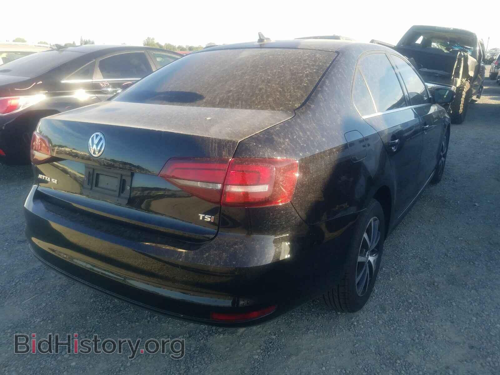 2017 VOLKSWAGEN JETTA - VIN: 3VWDB7AJ6HM209034 - Фото 4