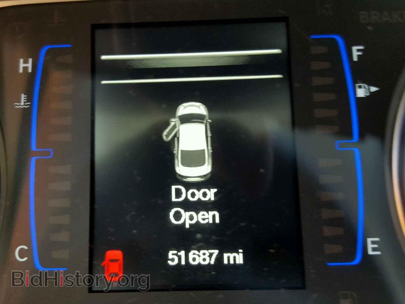 2015 CHRYSLER 200 - VIN: 1C3CCCAB9FN641654 - Фото 8