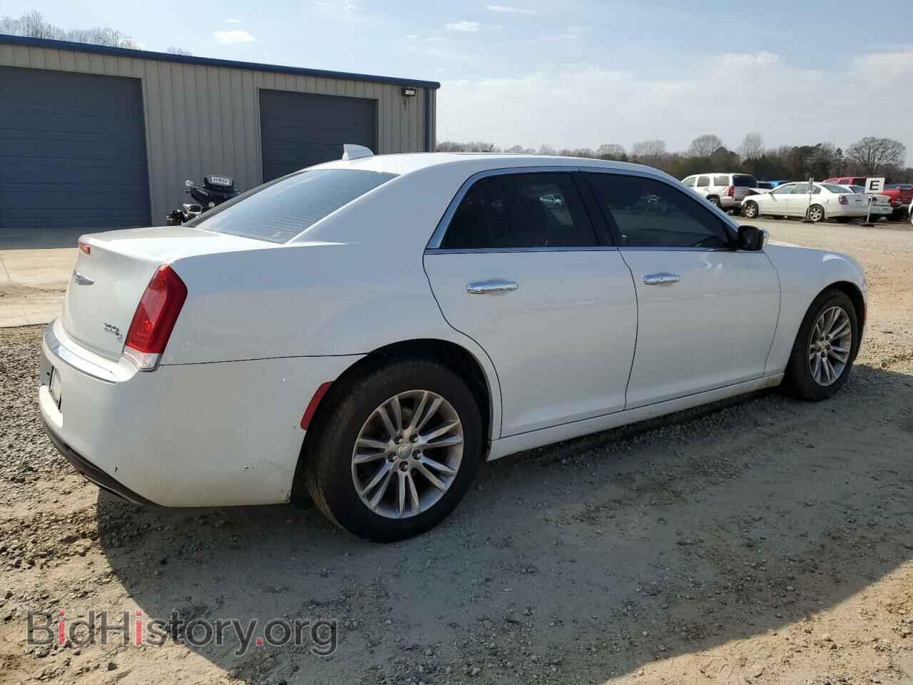 2017 CHRYSLER 300 - VIN: 2C3CCAEG0HH564761 - Фото 3